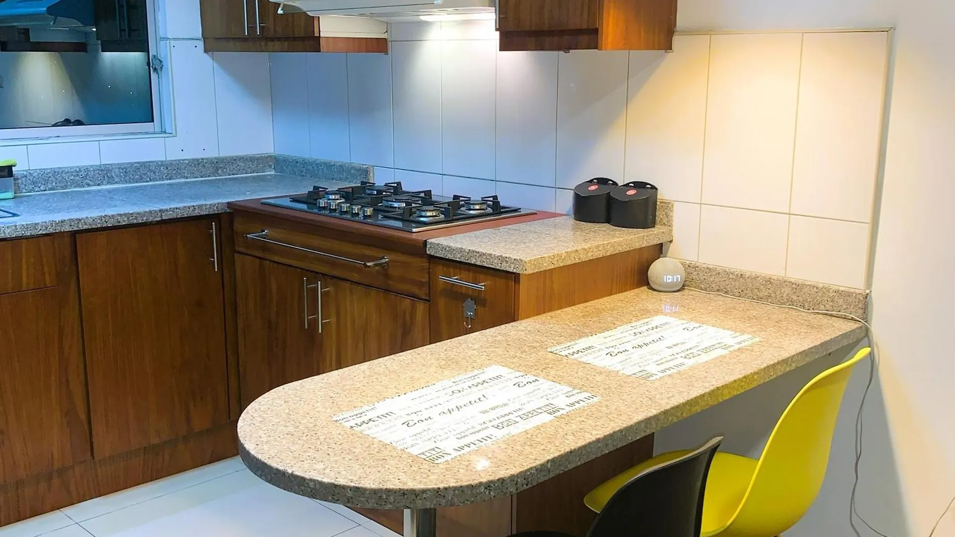 Daire San Diego Suites Confort, Vista & Estacionamiento En Cuenca